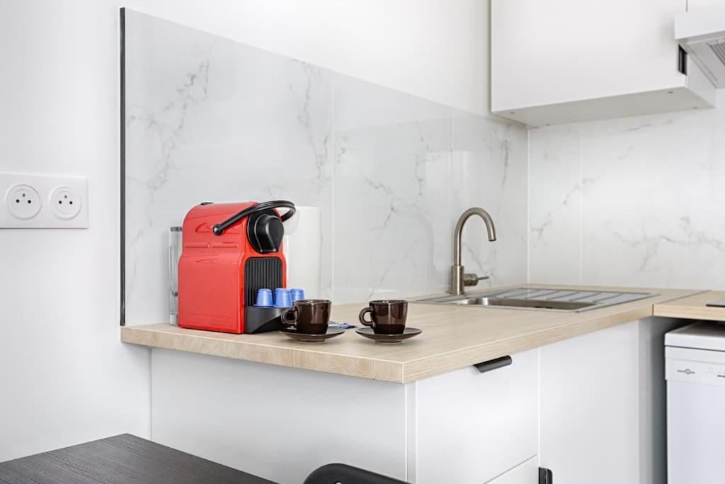 Charming 1br In Heart Of 10th * Parigi