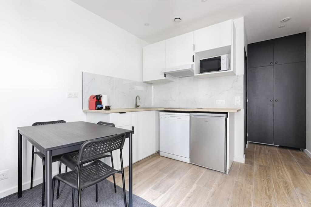 Charming 1br In Heart Of 10th Appartamento *