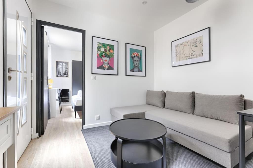 Appartamento Charming 1br In Heart Of 10th Parigi